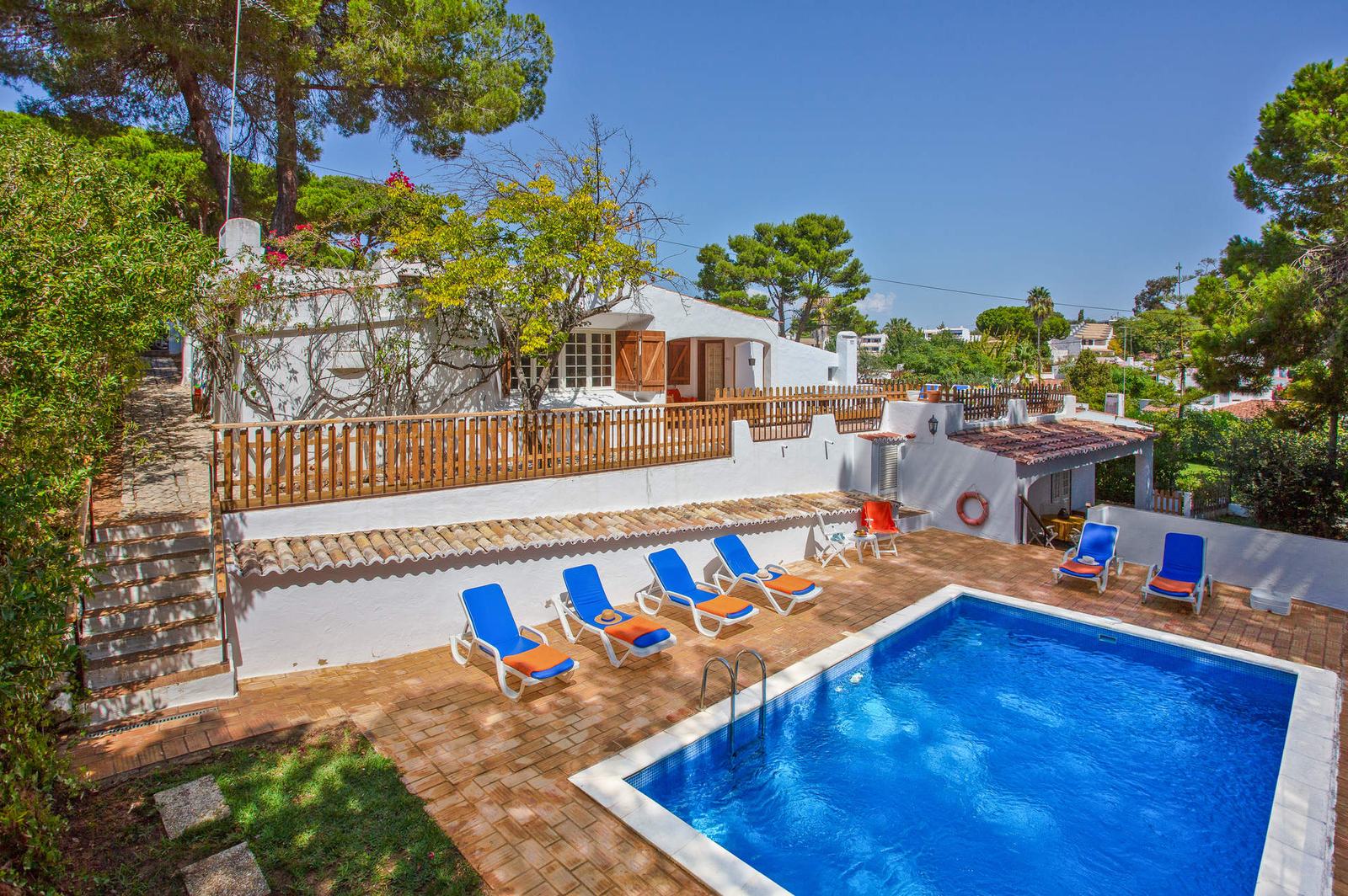 Piscina privada da Villa Namibe, na Quinta da Balaia, Albufeira